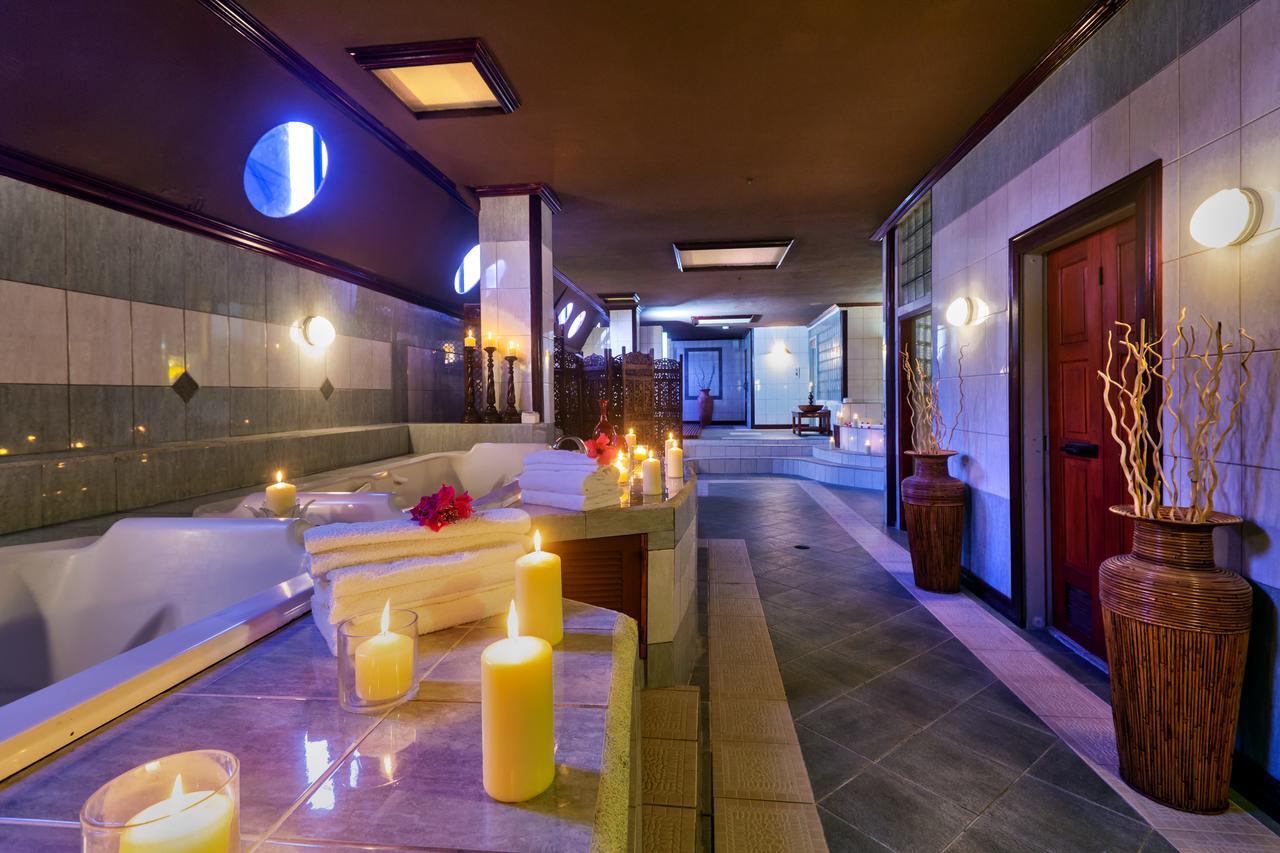 Le Grand Courlan Spa Resort Adults Only Black Rock Extérieur photo